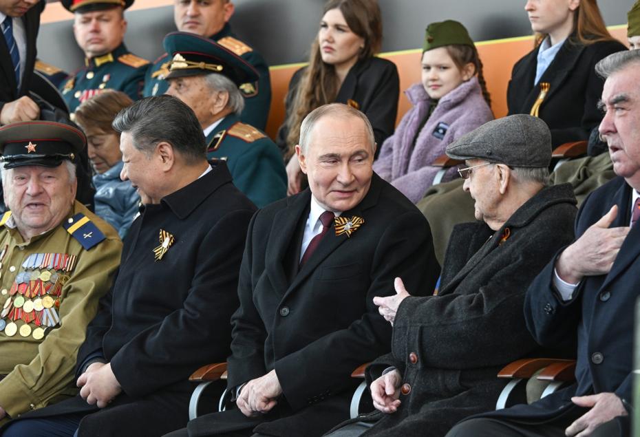 Президент РФ Владимир Путин на Красной площади в Москве перед началом военного парада, посвященного 80-летию Победы