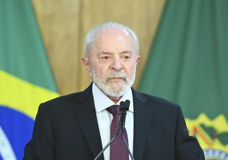 Бразильский президент обрушился на Европу с критикой за 9 Мая