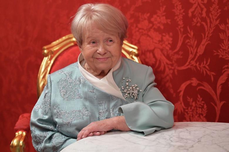 Александра Пахмутова
