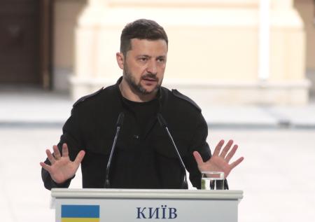 Зеленский назвал условие для переговоров с Россией
