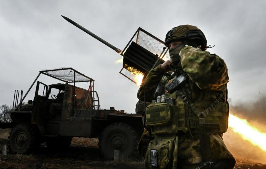Боевая работа военнослужащих артиллерийского расчета РСЗО «Град»