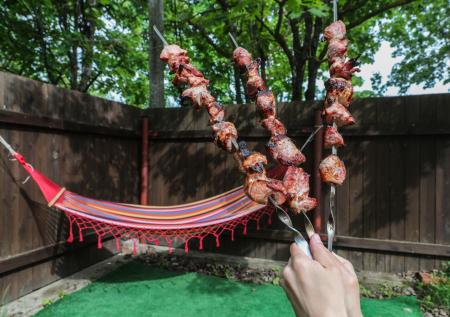 Шашлычный сезон открыт:лучшие маринады для мяса — не пожалеете