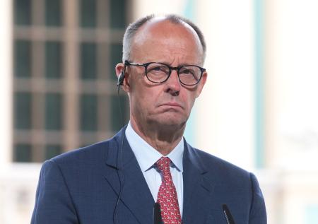 На Украине раскритиковали одно решение Мерца по поставкам оружия Киеву