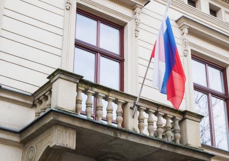 В Польше уточнили, кто из россиян должен покинуть страну