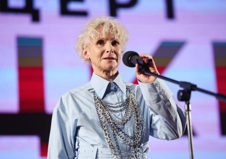 Актриса Артемьева назвала возможного преемника Жванецкого