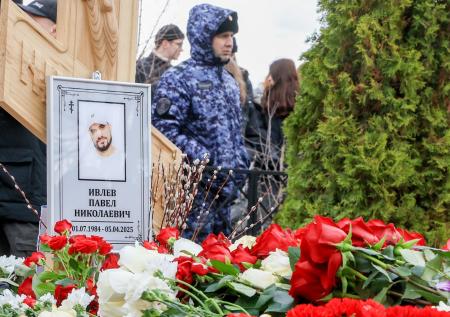 Мать винит всех во лжи, Собчак не помогла: скандалы после смерти Техника