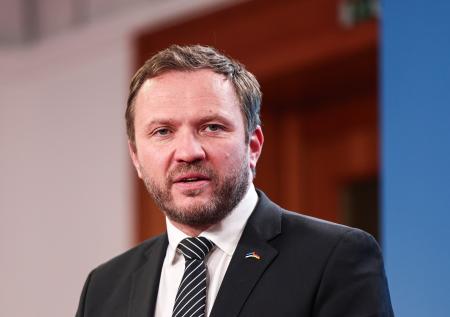 МИД Эстонии срочно вызвал временного поверенного в делах России