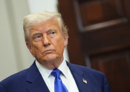 Трамп подколол Зеленского после отказа Путина лететь в Стамбул