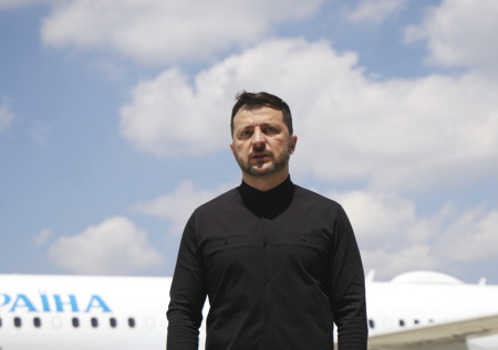 Зеленский прибыл на Кипр