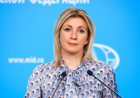 Захарова: делегация РФ в Стамбуле ждет, пока Зеленский «навыступается»