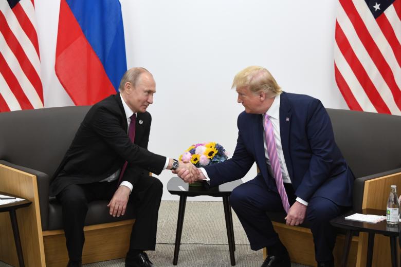 Российский президент Владимир Путин и его американский коллега Дональд Трамп