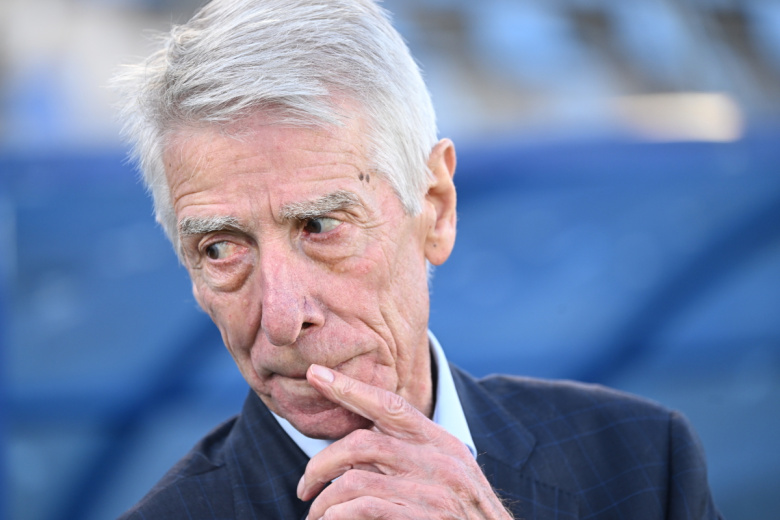 Футбольный тренер Валерий Непомнящий