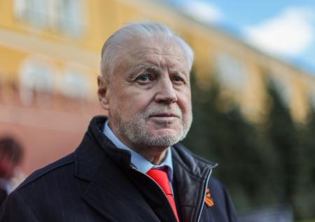 Миронов заявил, что Зеленский отбился от рук американцев