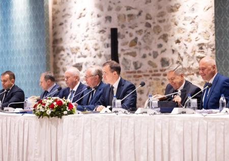Итоги первого раунда переговоров РФ и Украины: детали, реакции, мнения