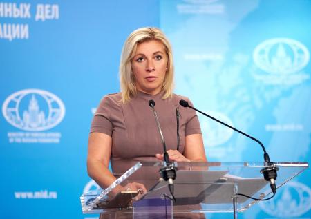 Захарова дала совет гражданам Украины по переговорам