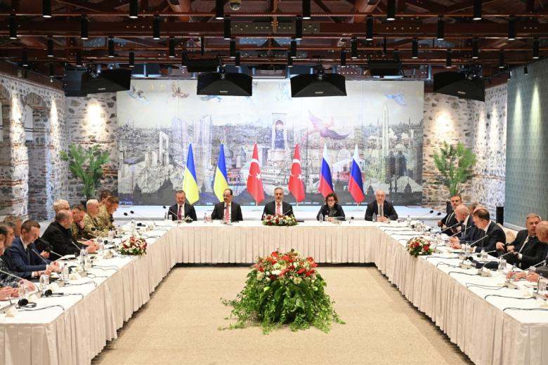 Переговоры между делегациями России и Украины в Стамбуле
