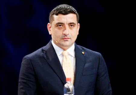 Фаворита выборов в Румынии вывели с избирательного участка