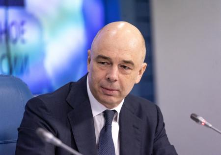 Силуанов объяснил, почему смеялся во время совещания с Путиным