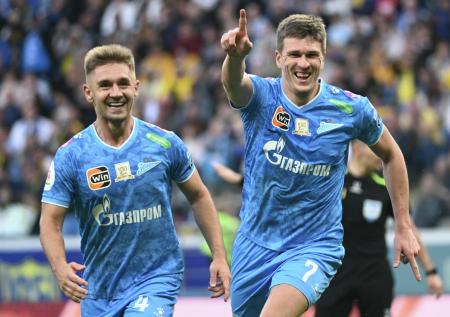 «Зенит» продлил серию побед и сорвал чемпионство «Краснодара»