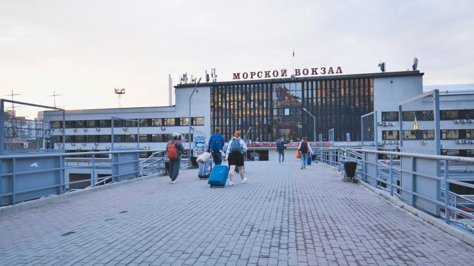 Морской вокзал во Владивостоке