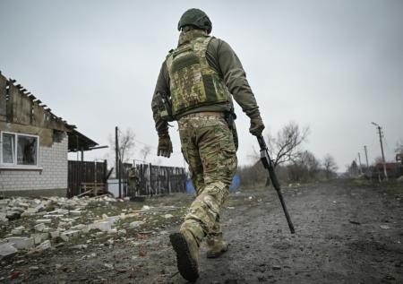 Отбил дрон рукой: составили список самых невероятных подвигов бойцов ВС РФ