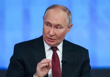«Размажет психологически»: экс-премьер РФ высказался о Зеленском и Путине