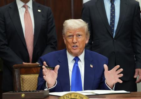Политолог раскрыл, какой европейский президент влияет на Трампа