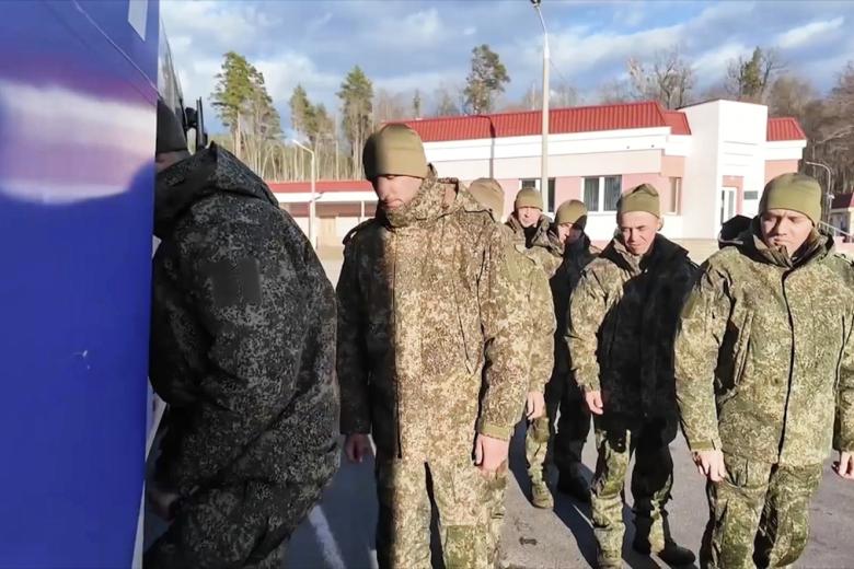 Российские военнослужащие, возвращенные из украинского плена