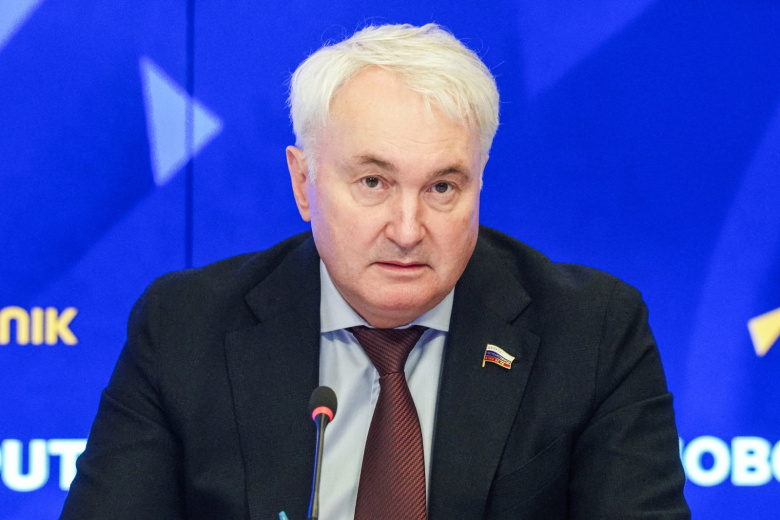 Андрей Картаполов