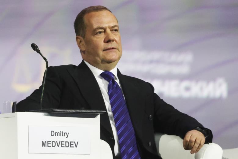 Дмитрий Медведев