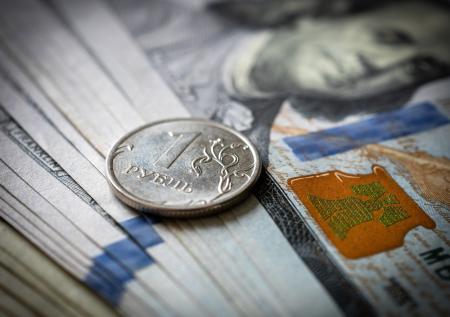 Рубль обрушится к лету? Курсы валют 20 мая, что с долларом, евро и юанем
