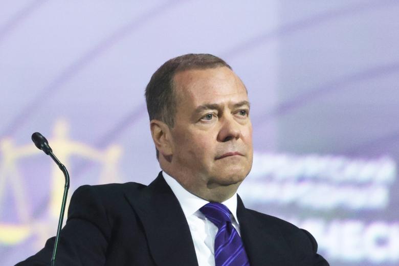 Дмитрий Медведев