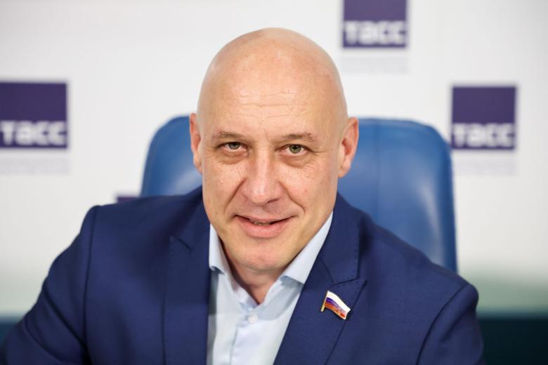Денис Майданов