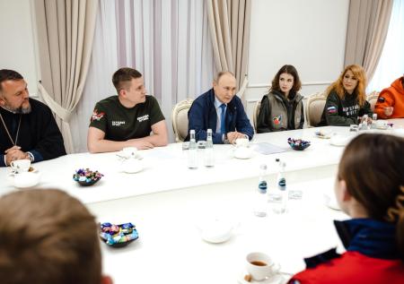Путин через анекдот назвал ВСУ идиотами