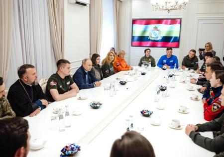 Путин рассказал о роли священнослужителей разных религий в зоне СВО