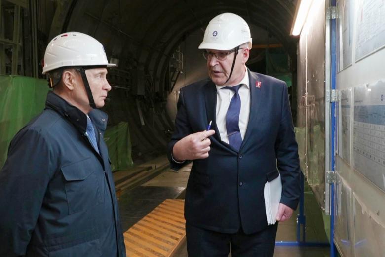 Президент РФ Владимир Путин во время посещения строящейся Курской АЭС-2