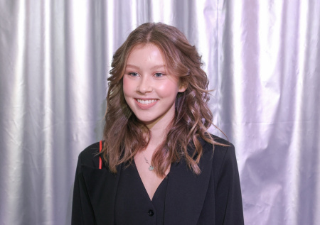 Звезда «Слова пацана» захотела бросить школу