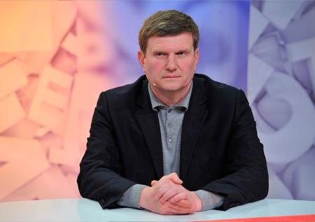Дума досрочно прекратила полномочия одного из единороссов