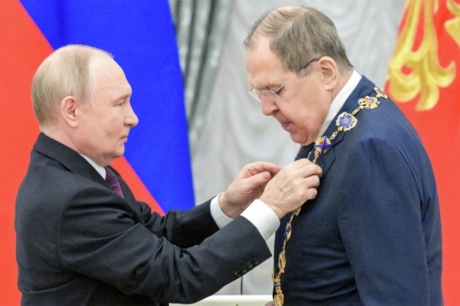 Владимир Путин вручил Сергею Лаврову орден Святого Андрея Первозванного
