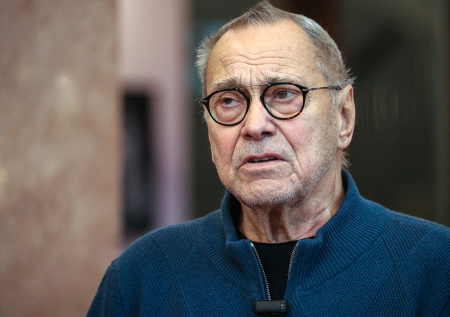 Легендарный советский режиссер выдал дочь замуж за оператора