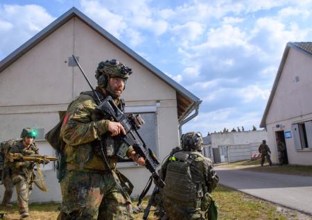 В армии Литвы появилась первая иностранная бригада