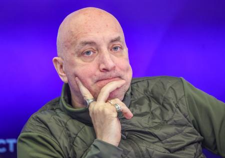 «Как ни в чем не бывало»: Прилепин предрек скорое возвращение Пугачевой