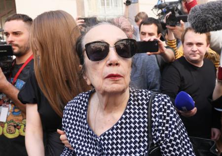 Вдова Баталова разнесла идею создания ремейка фильма «Летят журавли»