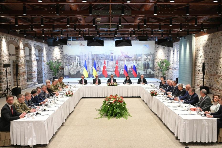 Переговоры между делегациями России и Украины в Стамбуле