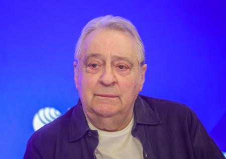 «Тихая фронда»: Прилепин высказался о взглядах Геннадия Хазанова