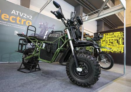 Уникальный электромотоцикл для армии представили на выставке MILEX-2025