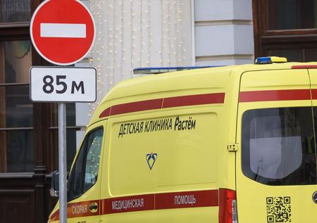 Младенца госпитализировали после падения с дивана в Петербурге