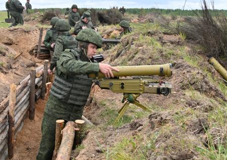 Белоруссия усилит военное сотрудничество с Россией