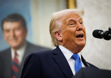 Администрация Трампа избавилась от сотни сотрудников Совета нацбезопасности