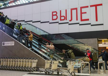 Аэропорты Москвы возобновили работу